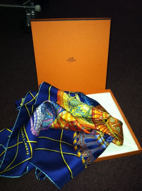 carré hermes femme|authentic Hermes scarves.